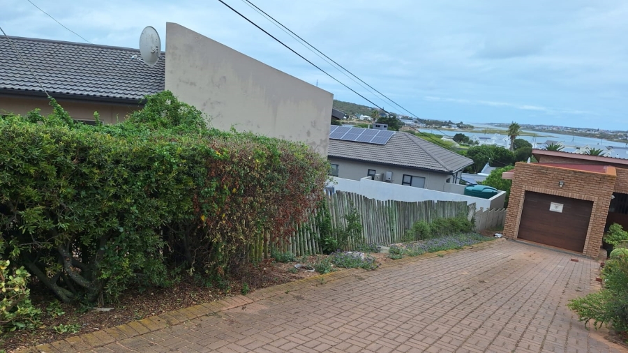 To Let 2 Bedroom Property for Rent in Stilbaai Wes Western Cape